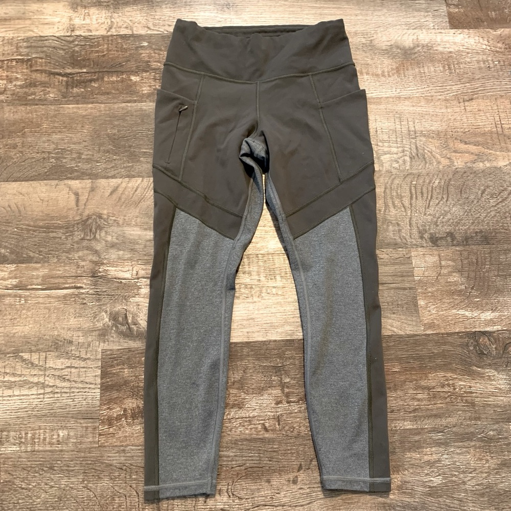 Athleta All In Structure 7/8 Two Tone Leggings